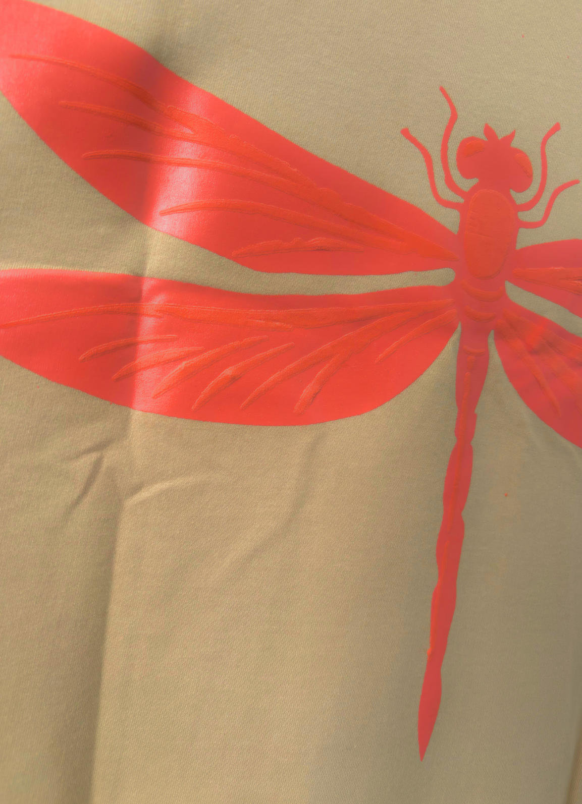 Ashflare Oversized T-Shirt with Red Dragonfly Print – Minimalist Streetwear for Men & Women